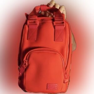 Pacific Mason Cama Small Neoprene ELITE backpack in Cherry Tomato